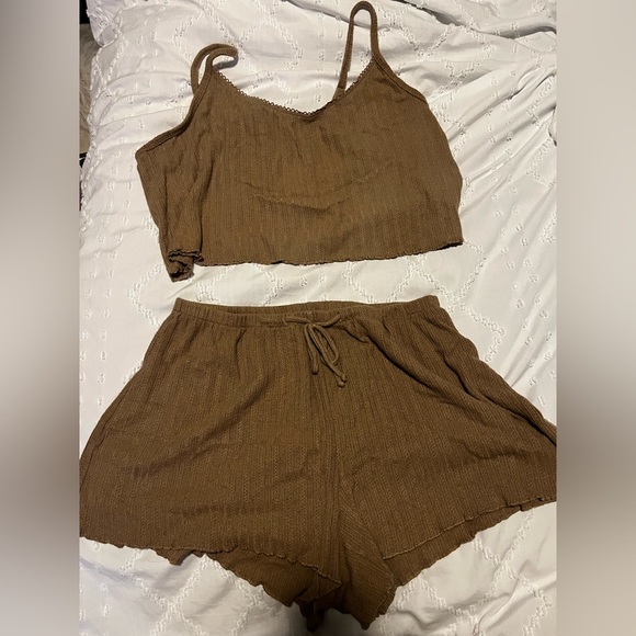 Hollister Other - Gilly Hicks Short and tank set